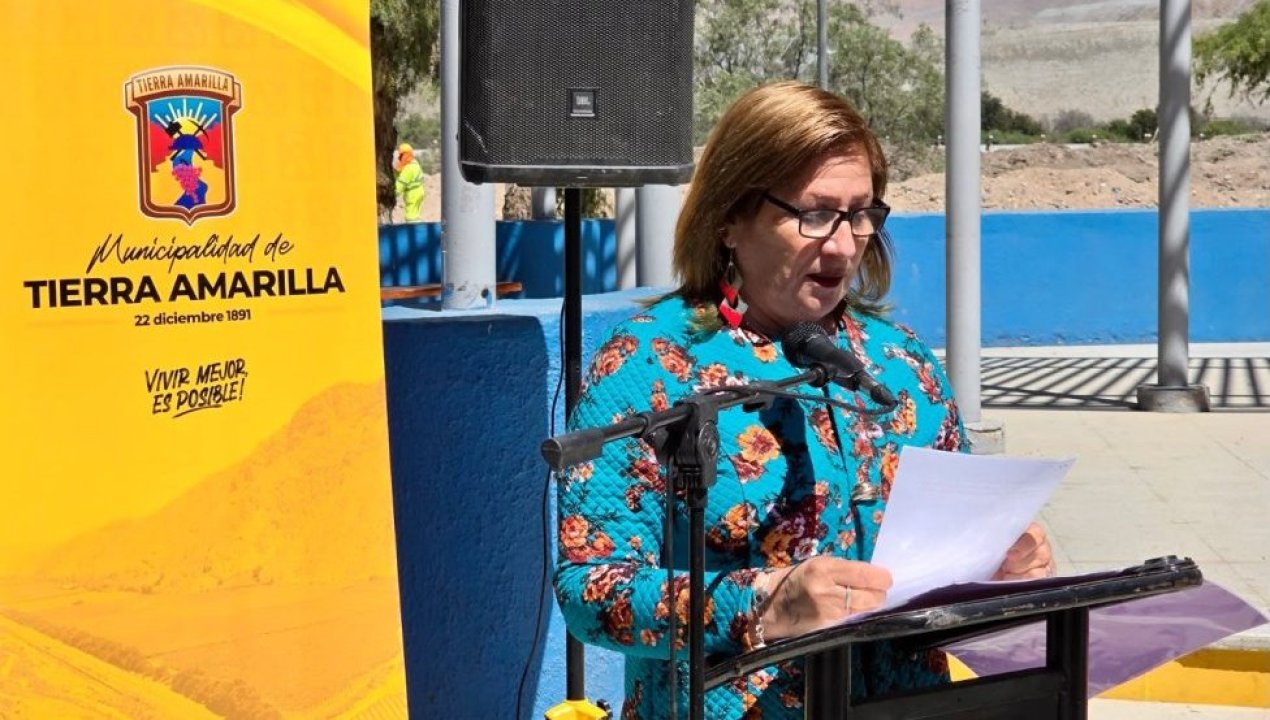/vecinas-de-tierra-amarilla-reciben-certificacion-del-programa-mujeres-jefas