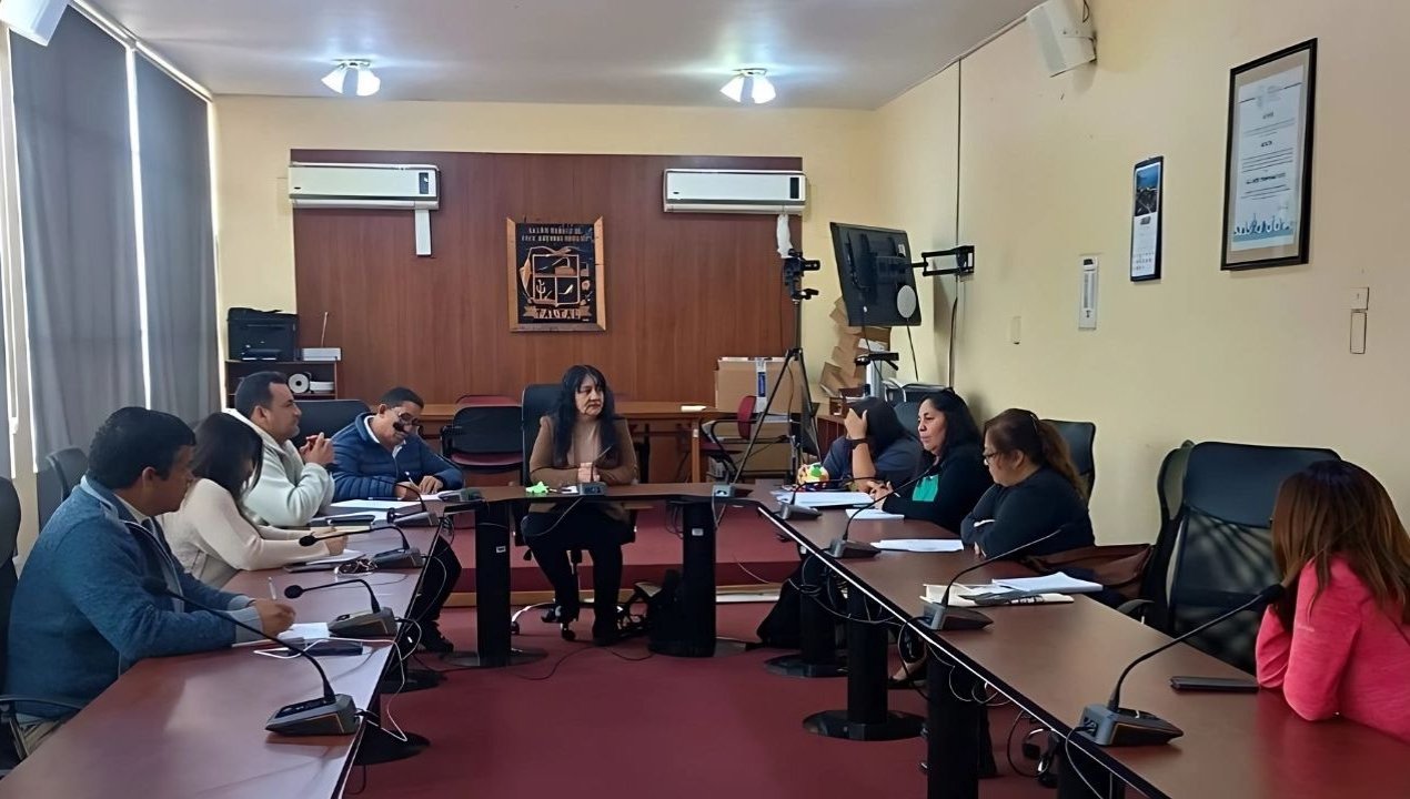 /agrupacion-unidos-por-el-amor-expone-necesidades-urgentes-ante-concejales