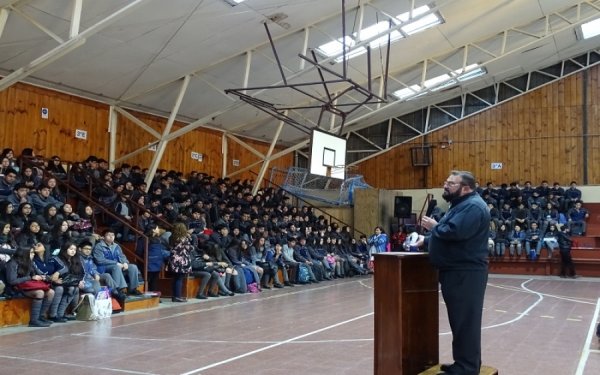 Colegio Salesiano de Puerto Montt suspende a su director tras denuncia de connotación sexual hecha por estudiante