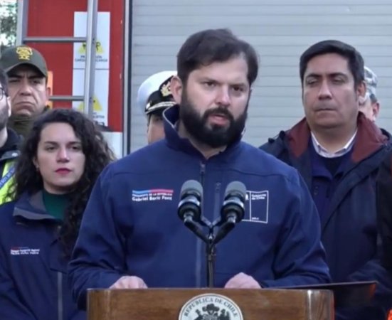 “Vamos a llegar a todos los hogares”: Boric anuncia ayuda para afectados por tornado en Puerto Varas