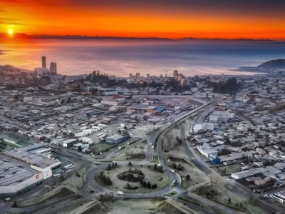 Puerto Montt activa plan especial ante heladas: aplicarán sal en 40 puntos críticos para prevenir accidentes