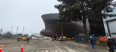 Valdivia hace historia: ASENAV traslada la proa del primer crucero híbrido-eléctrico de América