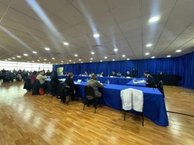 Municipalidad de Puerto Montt sin dinero para sueldos: Concejo bloquea $3.500 millones