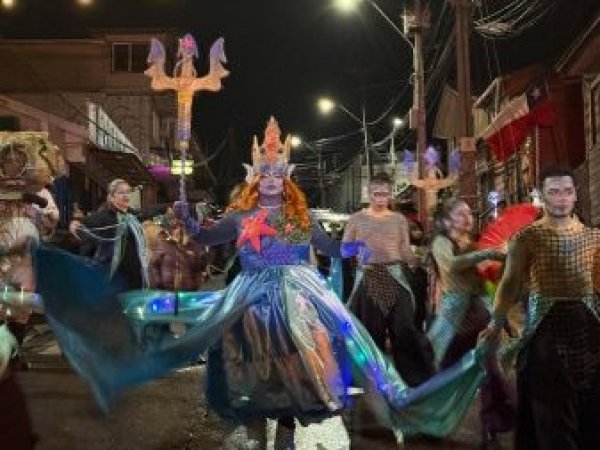 Calbuco deslumbra con más de 25 mil visitantes en las Fiestas de las Luminarias y Comunas Mágicas 2025