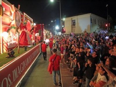 Conoce horarios y trayecto: Puerto Montt se prepara para la Caravana Navideña