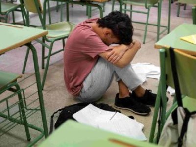 Denuncias por convivencia escolar aumentan 37% en Los Lagos: maltrato y ciberacoso lideran casos