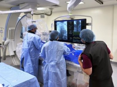 Andes Salud Puerto Montt consolida su liderazgo en hemodinamia con tecnología única y más de 1.300 procedimientos