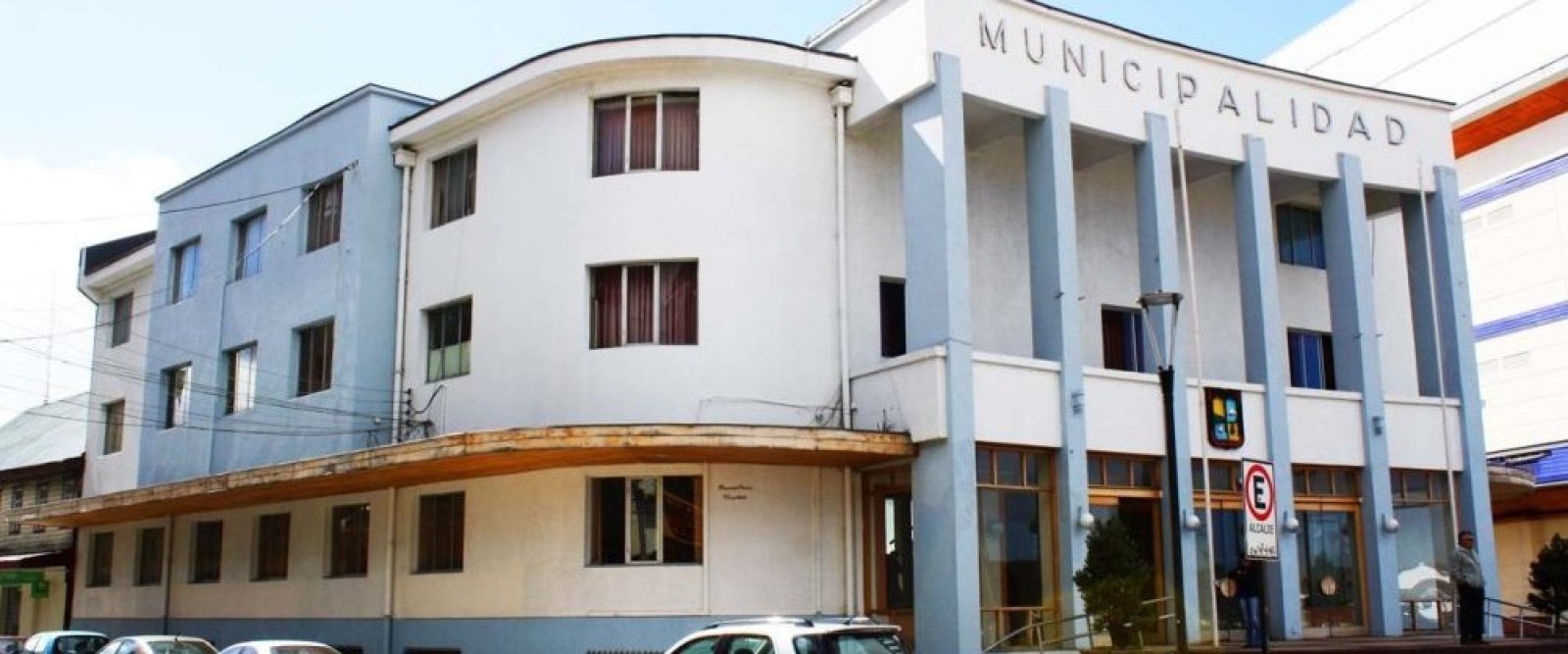 Informe de Contraloría: Municipio de Puerto Montt contrató personas inhabilitadas para trabajar con menores