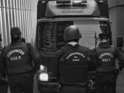 Siete gendarmes y un civil detenidos por red de corrupción al interior de la cárcel de Alto Bonito
