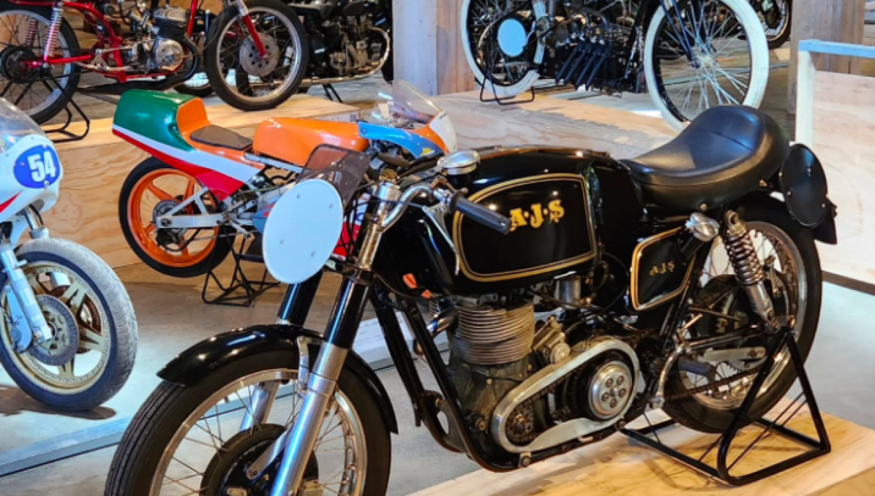 /panorama-imperdible-del-verano-descubre-el-museo-de-motos-de-puerto-octay