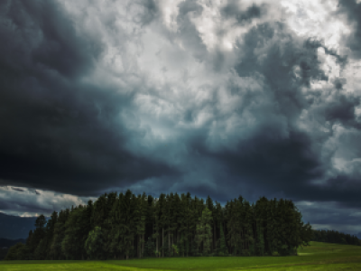 DMC emite alerta por probables nubes tornádicas en Los Lagos para este lunes 16 de marzo