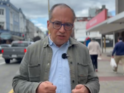 Diputado Héctor Ulloa renuncia a beneficio de combustible y emplaza a autoridades a seguir su ejemplo