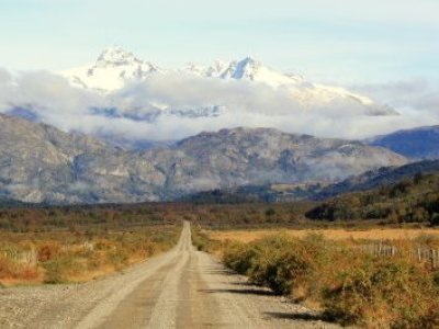 Kast apuesta por pavimentar la Carretera Austral entre Puerto Montt y Cochrane y transformar la Patagonia