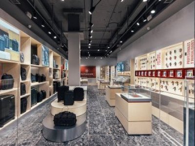 Robo millonario en Puerto Montt: banda sustrae $50 millones desde tienda Victorinox en mall Paseo Costanera