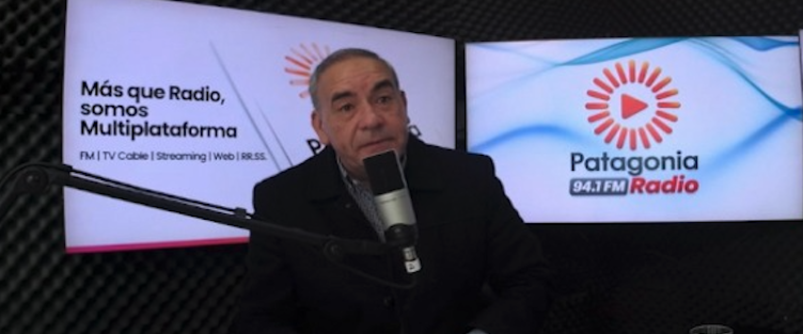“Está en juego la soberanía de Chile”: Senador Espinoza denuncia que argentino compró tierras en zona prohibida de Chile usando doble nacionalidad