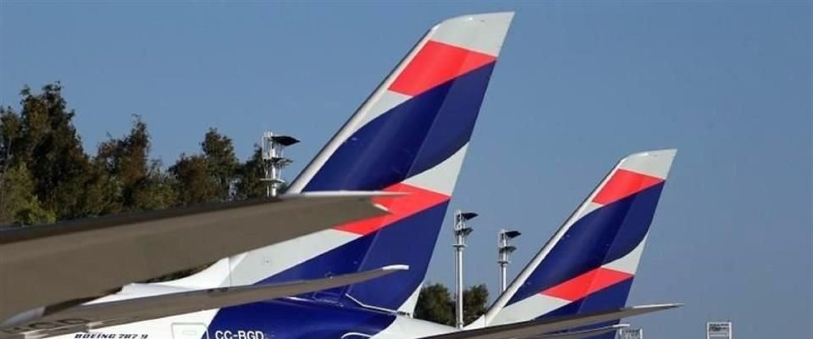 Se acabó el vuelo directo: LATAM suspende conexión Puerto Montt-Concepción hasta nuevo aviso