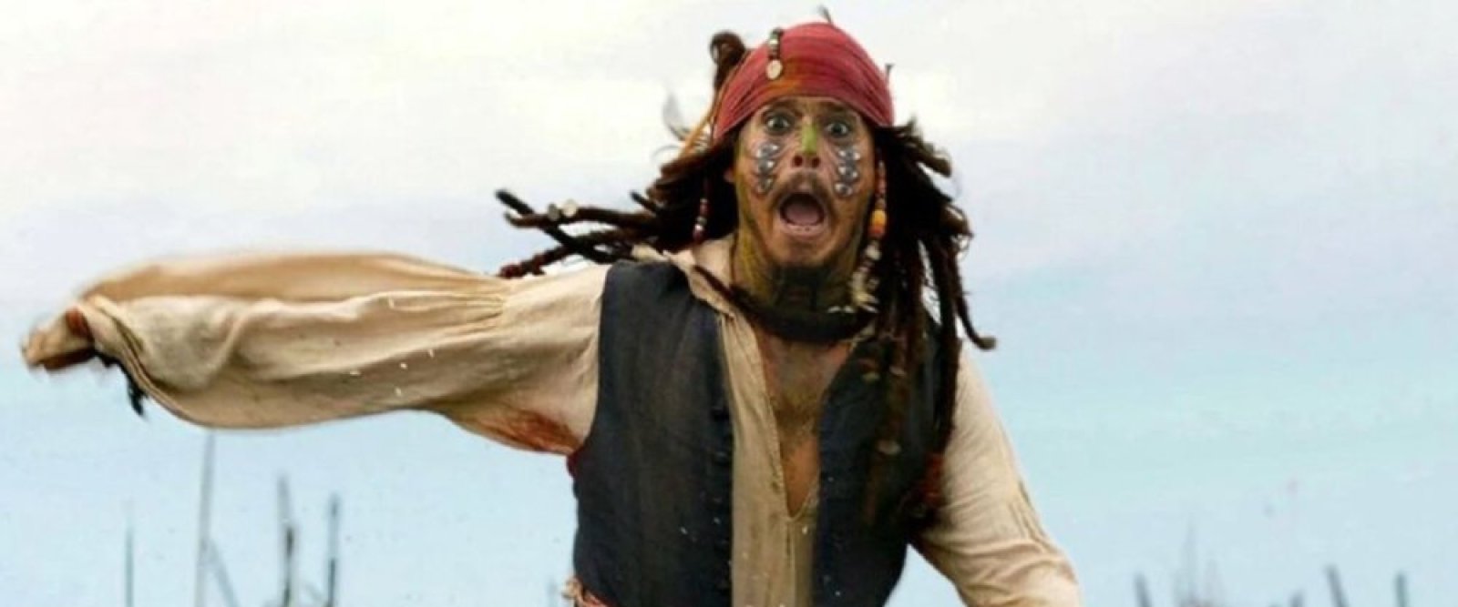 Día del Patrimonio: Corte de Puerto Montt llevará a juicio al Capitán Jack Sparrow por el robo del Perla Negra