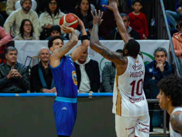 Básquetbol al rojo vivo: Puerto Varas Basket deja escapar el cierre y todo se define en Osorno