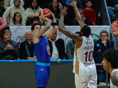 Básquetbol al rojo vivo: Puerto Varas Basket deja escapar el cierre y todo se define en Osorno