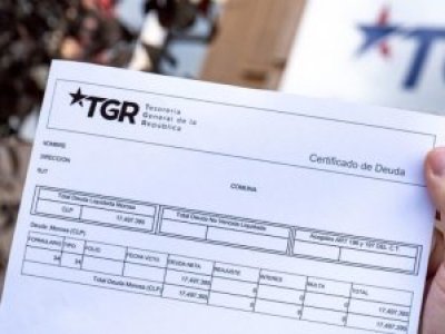 Región de Los Lagos concentra más de $164 mil millones en deuda CAE y figura entre las siete con mayor morosidad del país