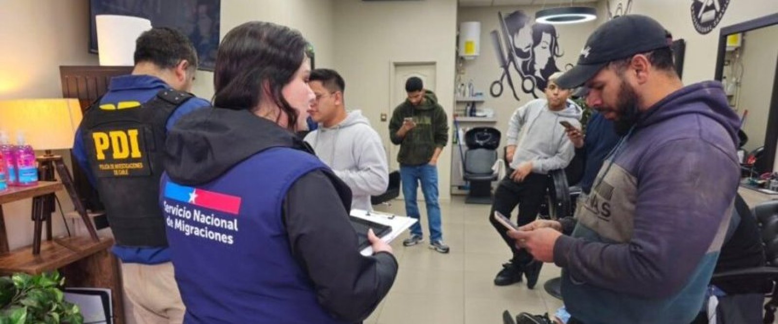 Operativo migratorio en Alerce: tres extranjeros fueron denunciados por ingreso clandestino y dos empleadores sancionados