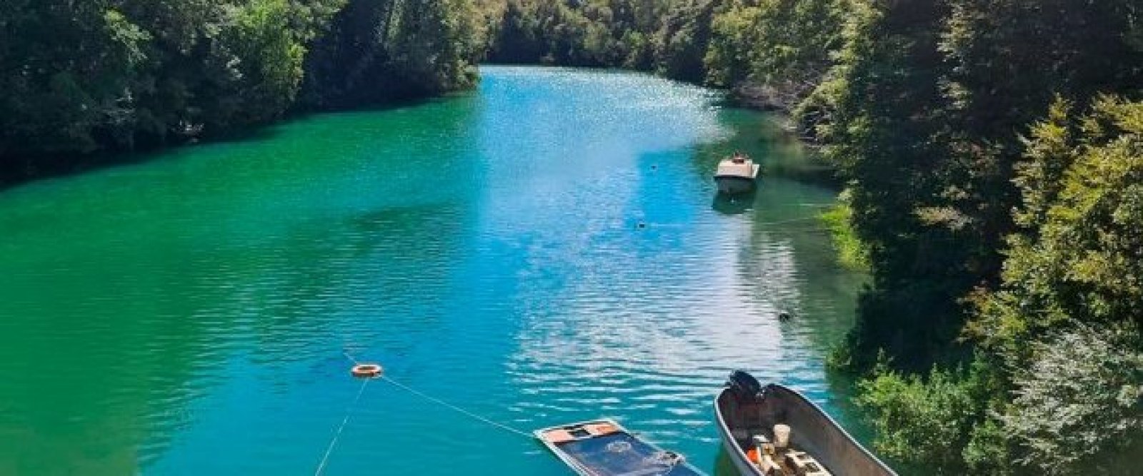 Contraloría detecta vertimiento de aguas servidas al río Palena y envía antecedentes a Fiscalía