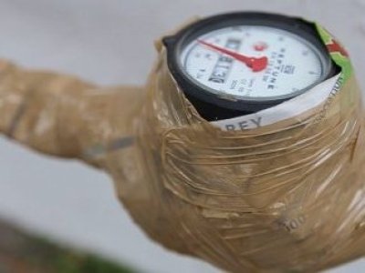 Heladas bajo cero amenazan los medidores de agua: el simple error que puede dejarte sin suministro este invierno