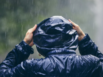 Alerta por lluvias intensas en Los Lagos: sistema frontal podría dejar hasta 100 mm en pocas horas