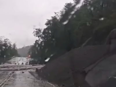 Deslizamientos cortan la Ruta CH-225 entre Puerto Varas y Ensenada: tránsito interrumpido en dos sectores