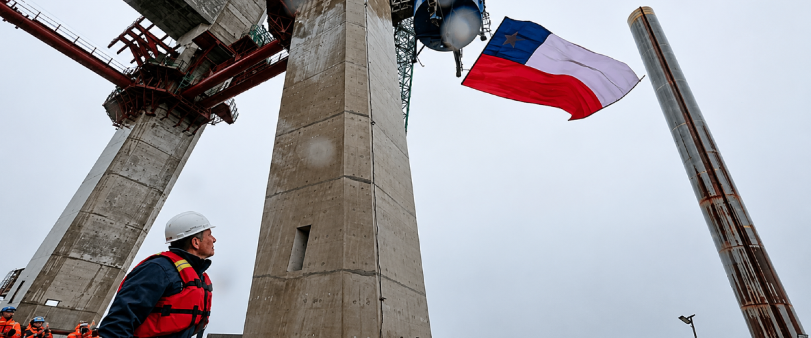 Puente Chacao alcanza un hito histórico: completan las tres torres y la megaobra entra en su fase decisiva