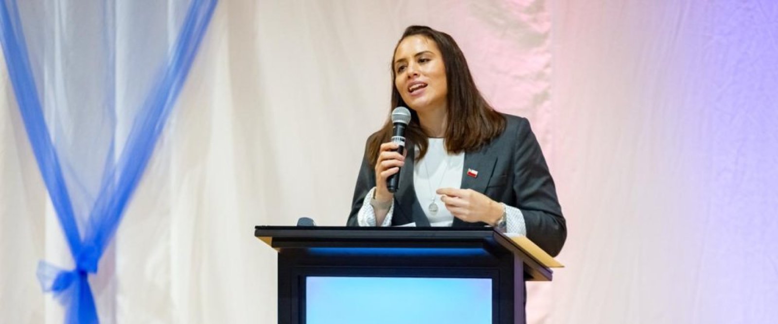 Ministra Natalia Duco destaca programa de Puerto Montt y propone llevarlo a todo Chile