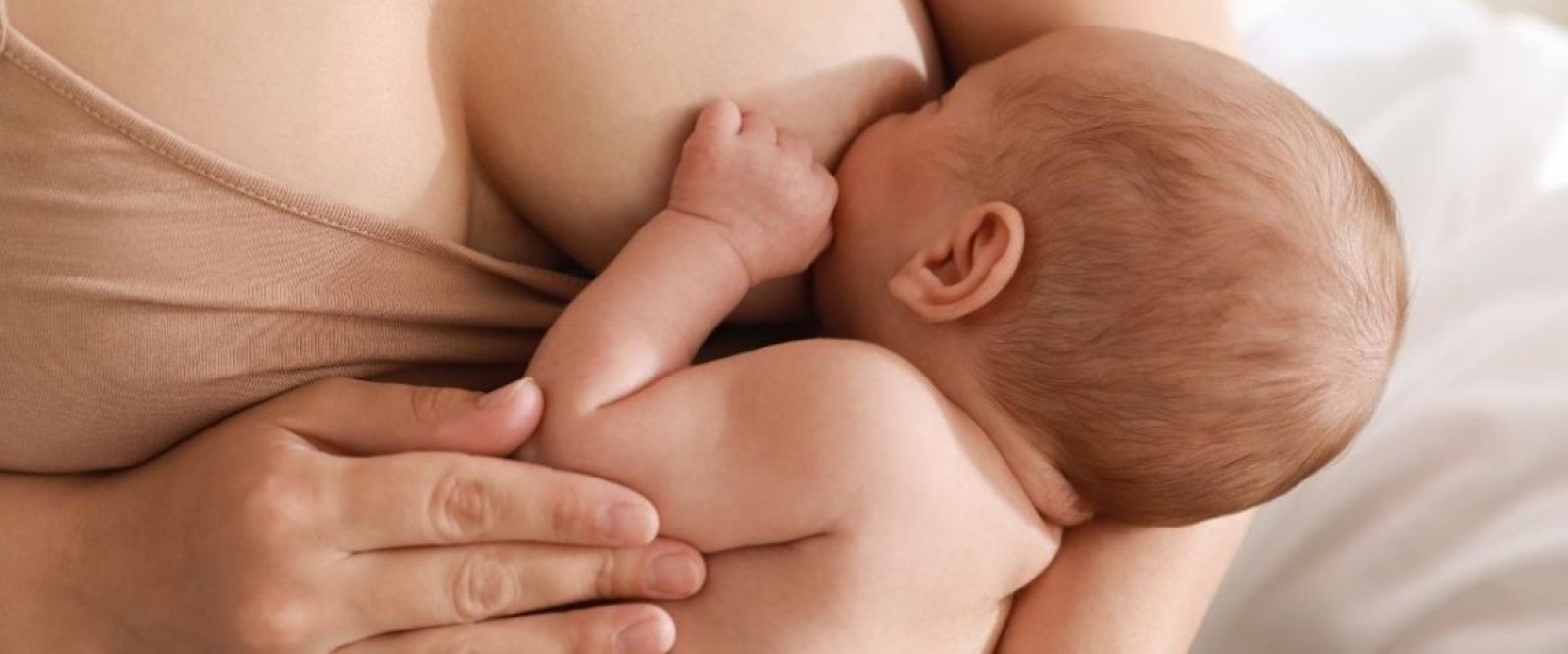 Clínicas de lactancia en la Región de Los Lagos: el apoyo gratuito disponible en los Cesfam para madres y familias
