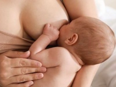 Clínicas de lactancia en la Región de Los Lagos: el apoyo gratuito disponible en los Cesfam para madres y familias
