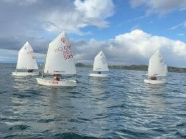 Jóvenes navegantes protagonizaron el Grand Prix Regional 3 de Optimist en el lago Llanquihue