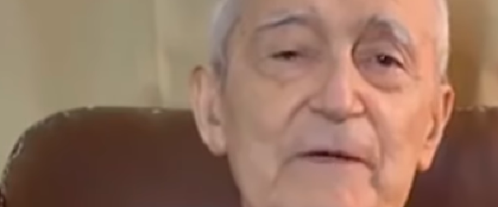 Camilo Escalona permanece en coma inducido y su estado de salud es “delicado”