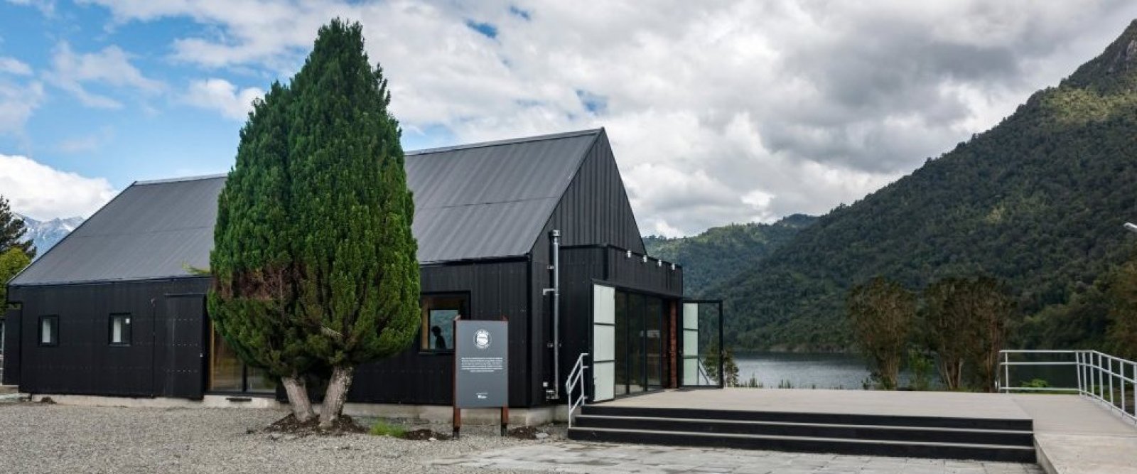 Casa Lago Chapo potencia el turismo y abre vitrina a emprendedores locales