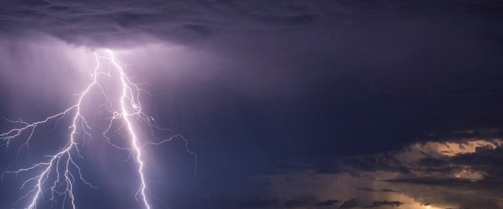 Región de Los Lagos: declaran alerta por tormentas eléctricas y vientos de hasta 60 km/h