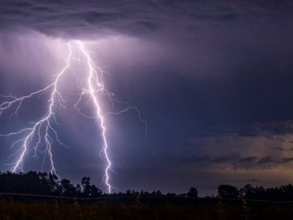 Región de Los Lagos: declaran alerta por tormentas eléctricas y vientos de hasta 60 km/h