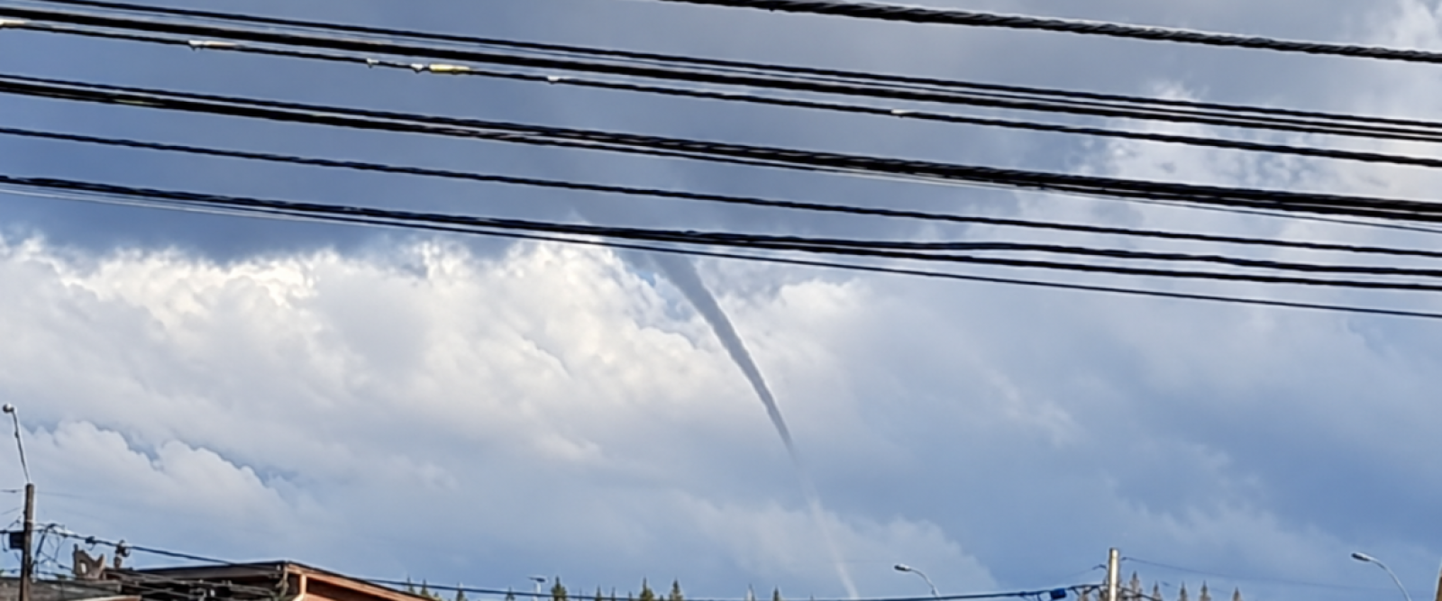 Meteorología advierte posibles nubes tornádicas en la Región de Los Lagos este viernes y sábado