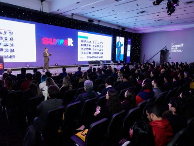 /entrevista-10-anos-summit-pais-digital-se-demostro-que-la-sociedad-chilena-entiende-de-la-importancia-de-lo-que-tratamos