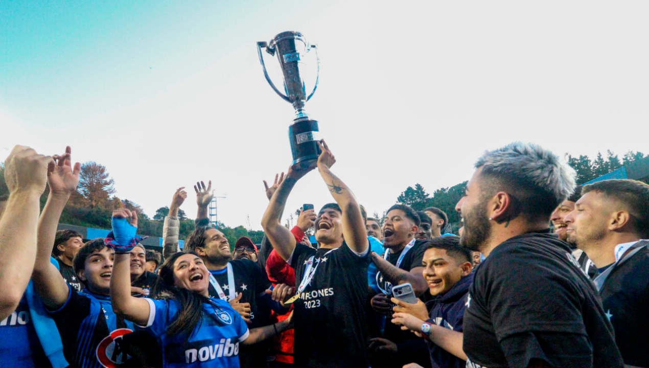 /deportes/futbol-chileno/titulos-ascensos-y-copas-internacionales-las-regiones-dominaron-el-futbol