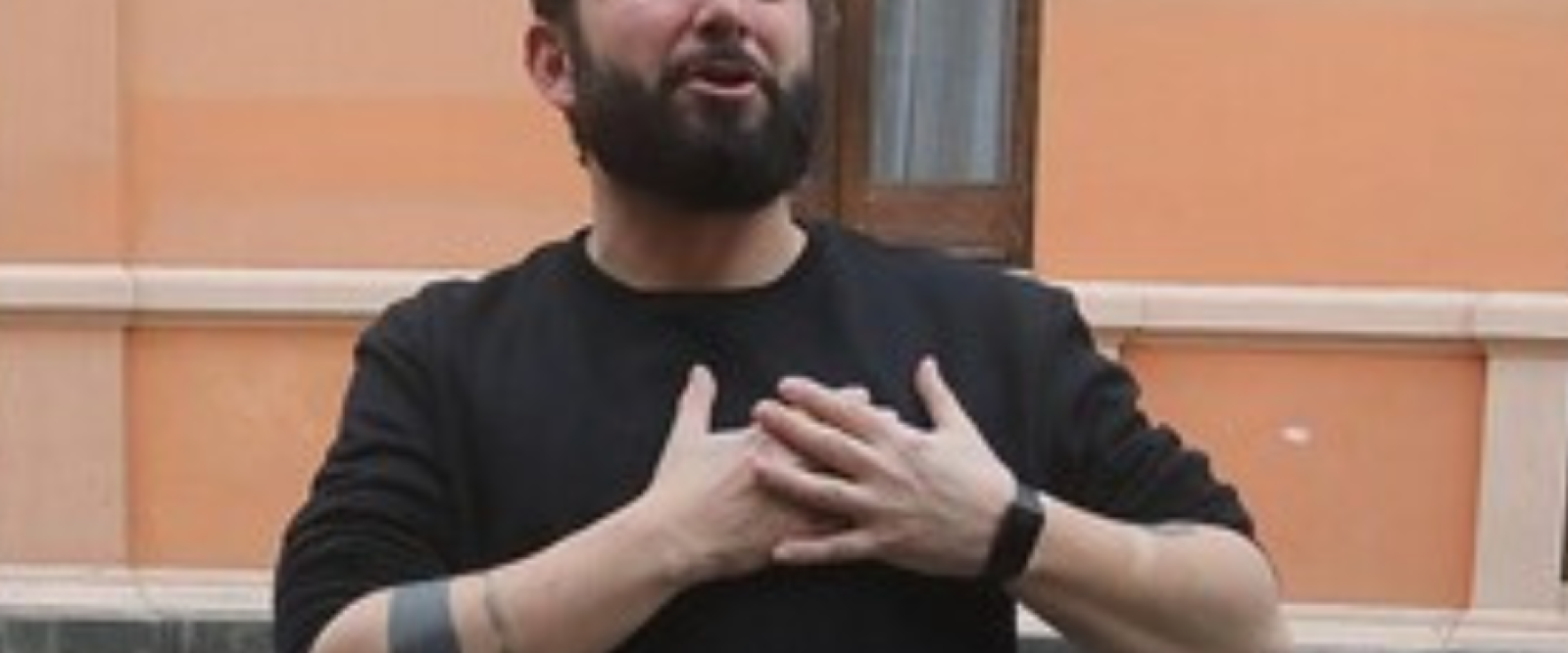 Boric llegó tarde a inauguración por problema de primerizo