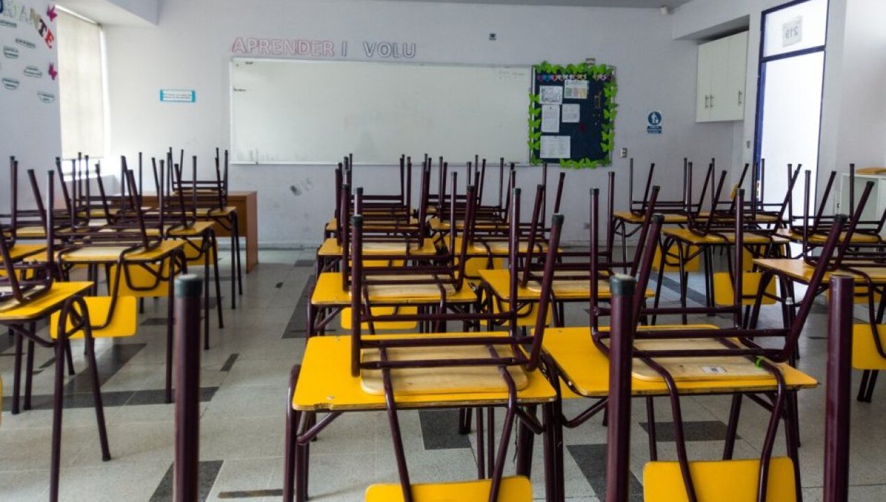 /regionales/region-de-valparaiso/inspector-del-colegio-altomonte-es-detenido-por-presunta-violacion-a-nina