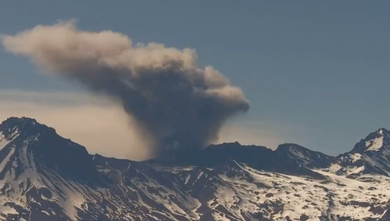 /actualidad/senapred-extiende-alerta-preventiva-en-cuatro-comunas-por-actividad-del