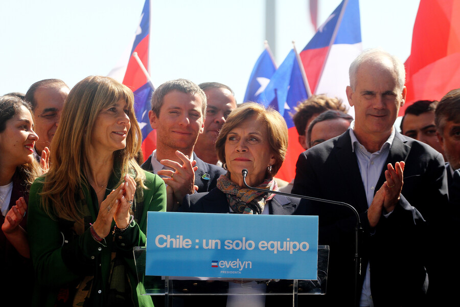 “Aparecen tirados a los brazos de la ultraderecha”: diputado tras apoyo de 