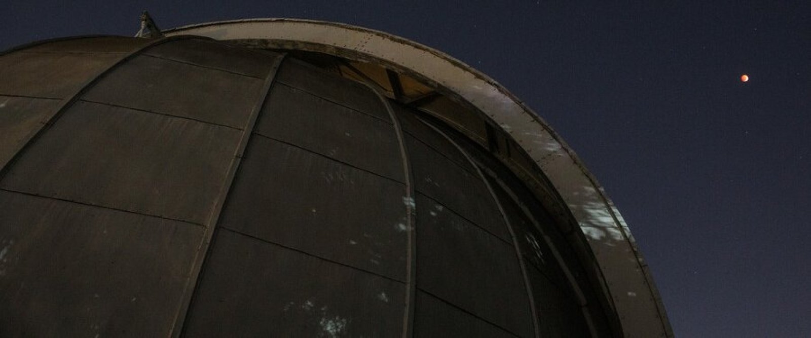 Del cable submarino al espacio: EEUU acusa uso militar de infraestructura china en Chile