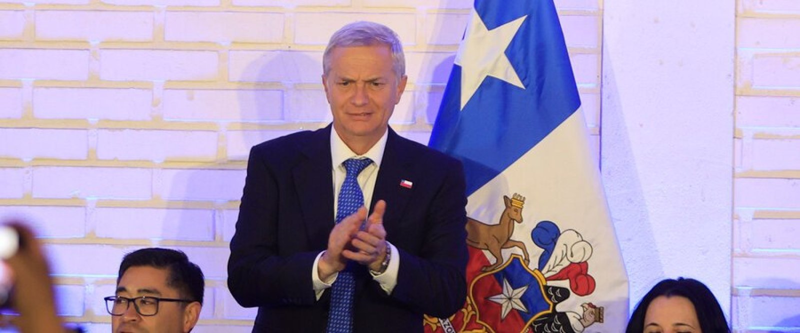 Cadem: aprobación de Kast baja a 39% y se mantiene alta preocupación por la delincuencia