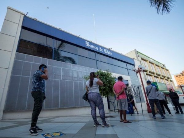 Oposición pide reabrir debate sobre secreto bancario para combatir el crimen organizado