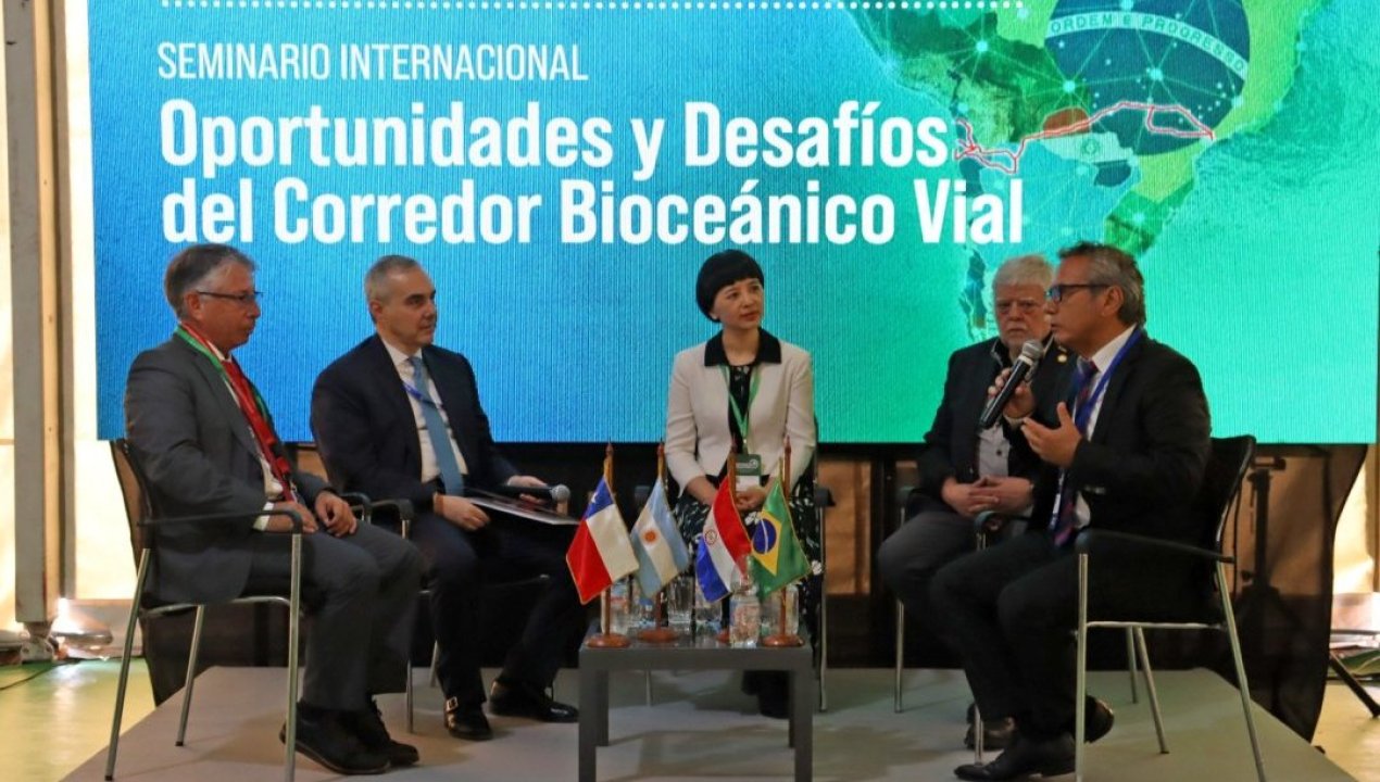 /puerto-antofagasta-participo-en-seminario-internacional-del-corredor