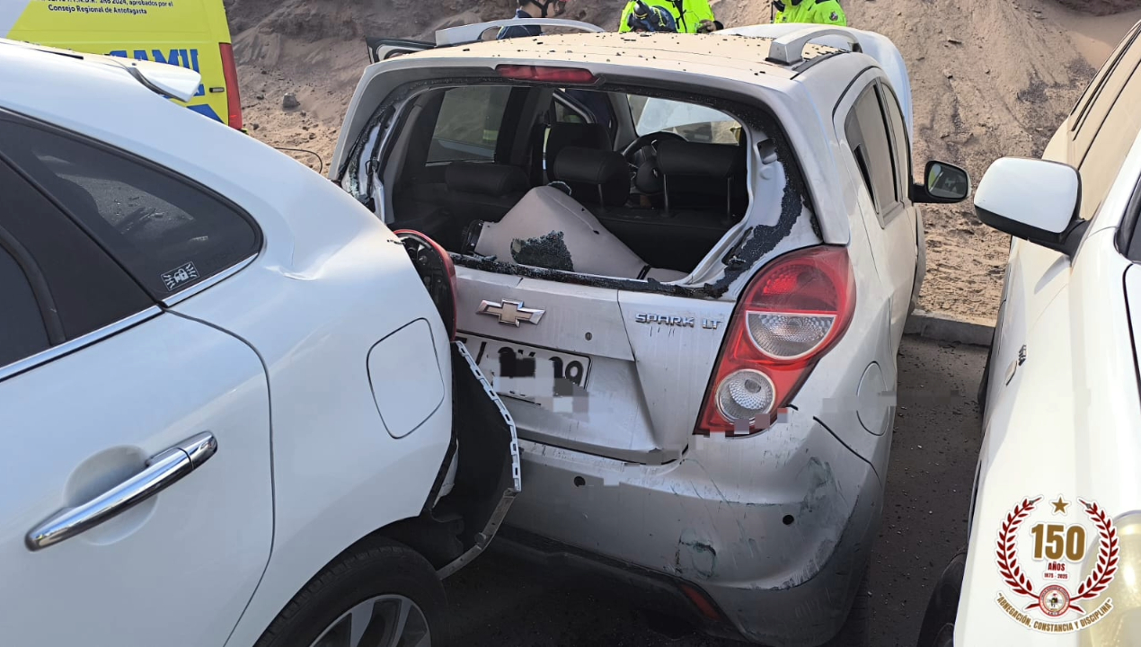 /una-mujer-resulto-lesionada-tras-desbarrancar-vehiculo-en-sector-sur-de